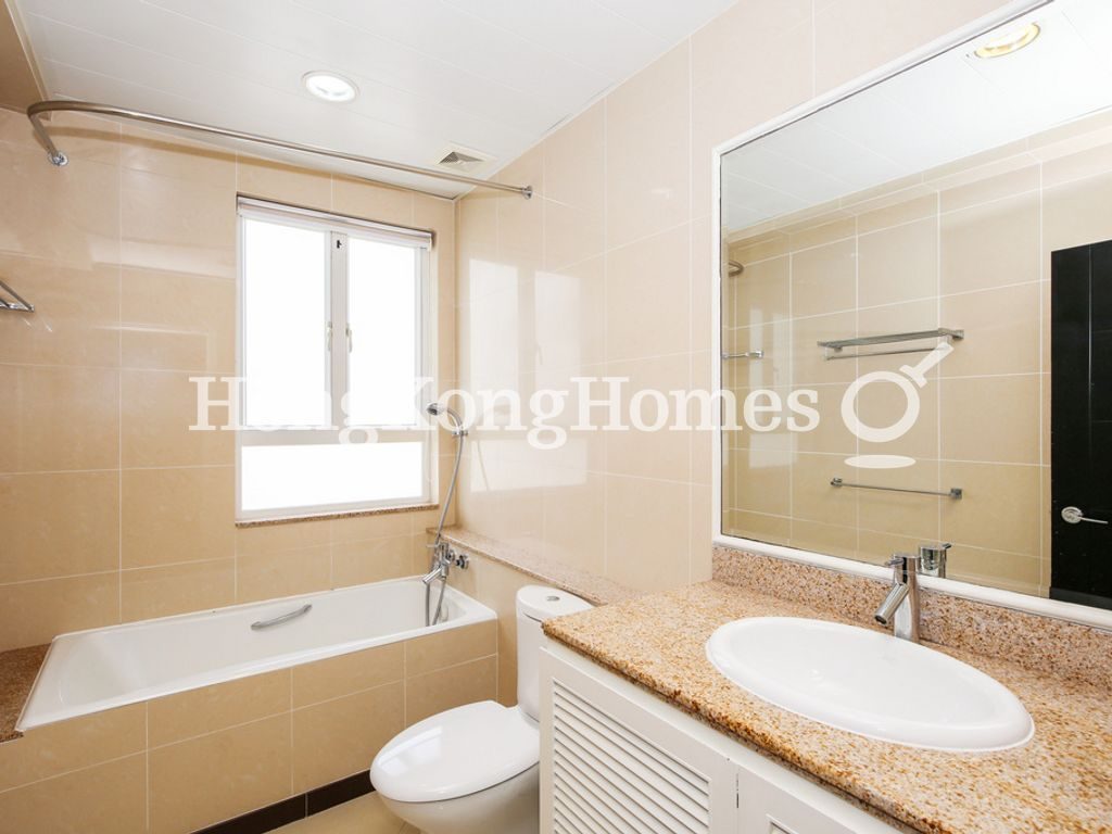 Guest Bathroom — Repulse Bay Mansions - Block A, Repulse Bay