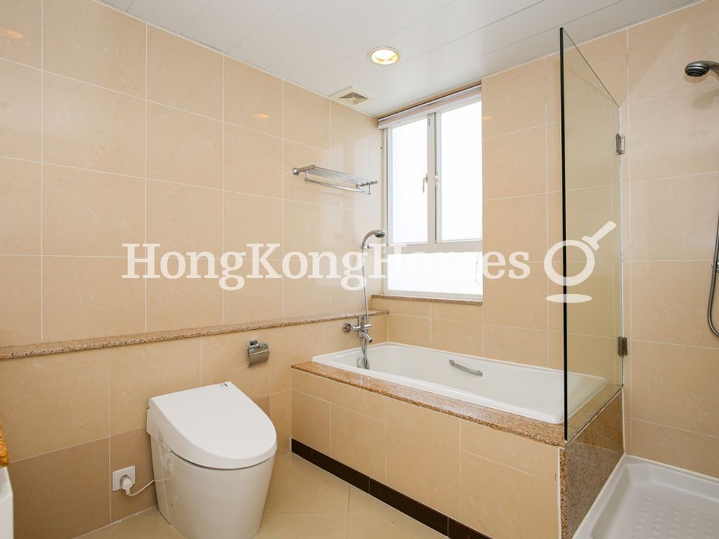 Second Ensuite Bathroom — Repulse Bay Mansions - Block A, Repulse Bay