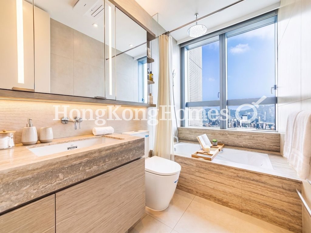 Second Ensuite Bathroom — 15 Homantin Hill, Ho Man Tin / Waterloo Road