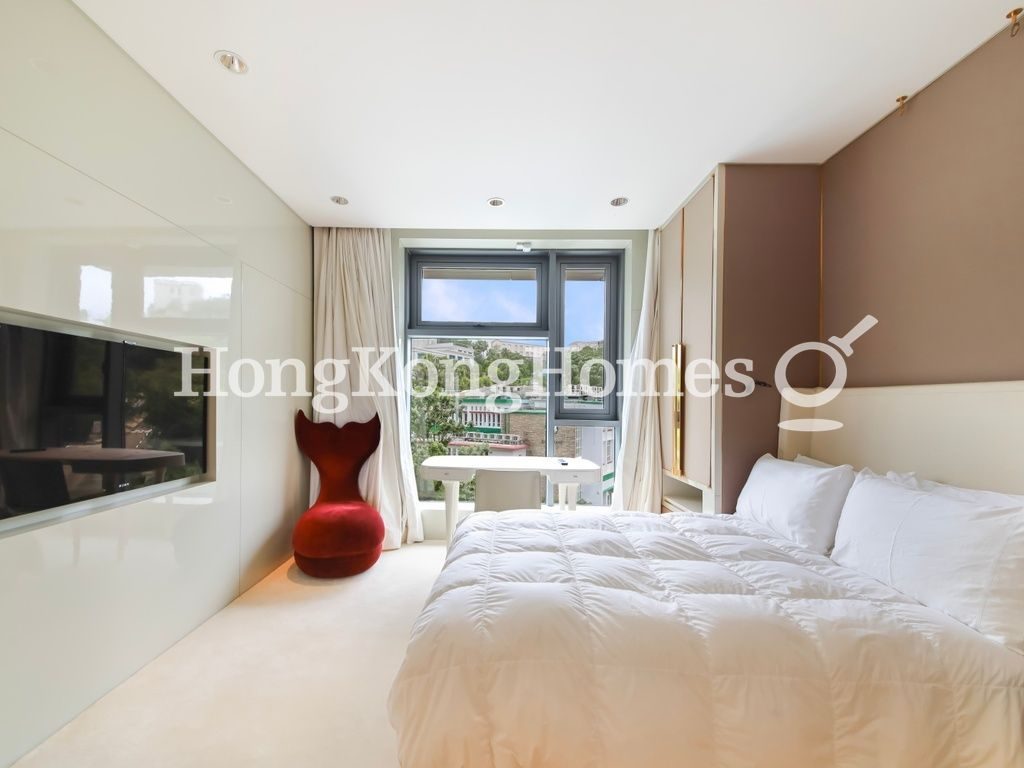 Third Ensuite Bedroom — 3 Plunkett's Road, The Peak