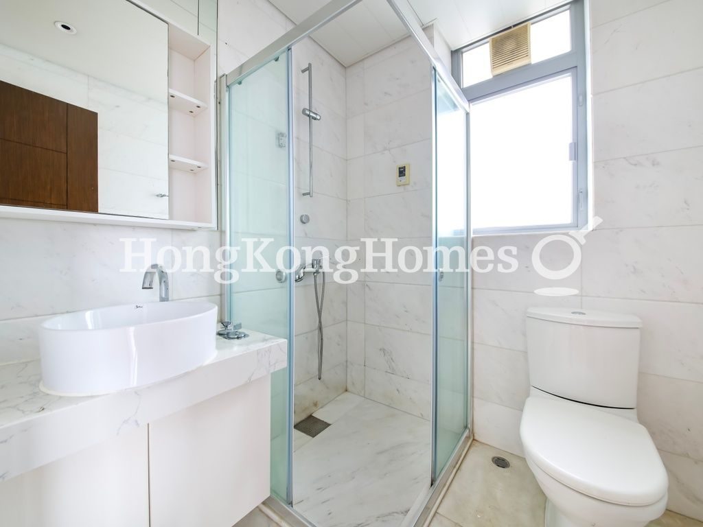 Bathroom — One Pacific Heights, Sheung Wan