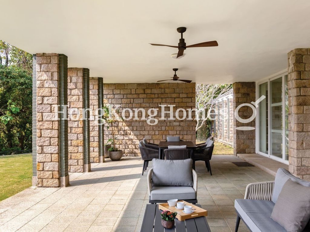 Private Verandah — Shek O Road (Big Wave Bay Road) No 1-23, Shek O