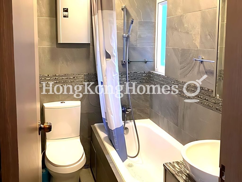 Bathroom — Park Height, Mid-levels West