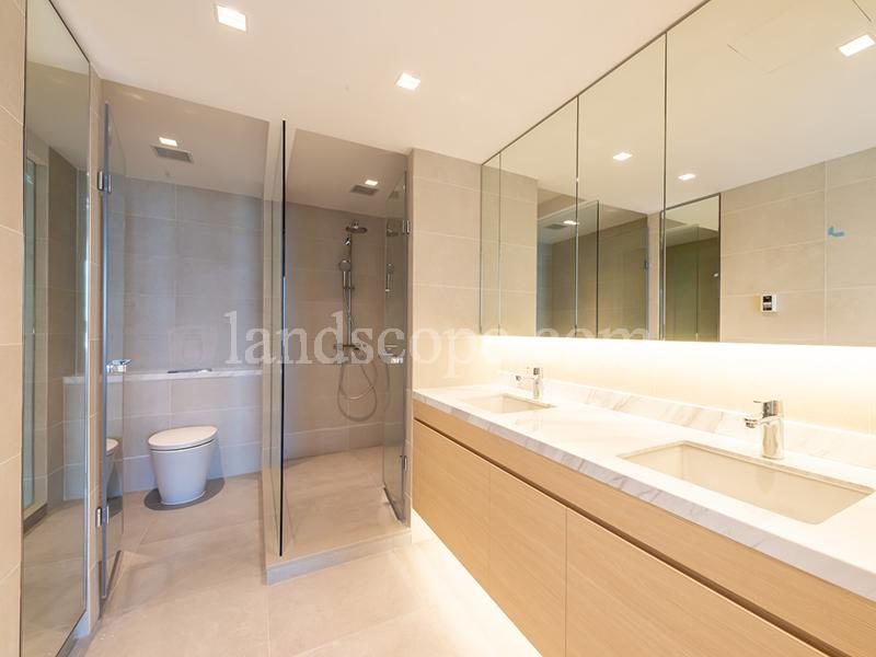 photo 6 — Estoril Court, Midlevels Central