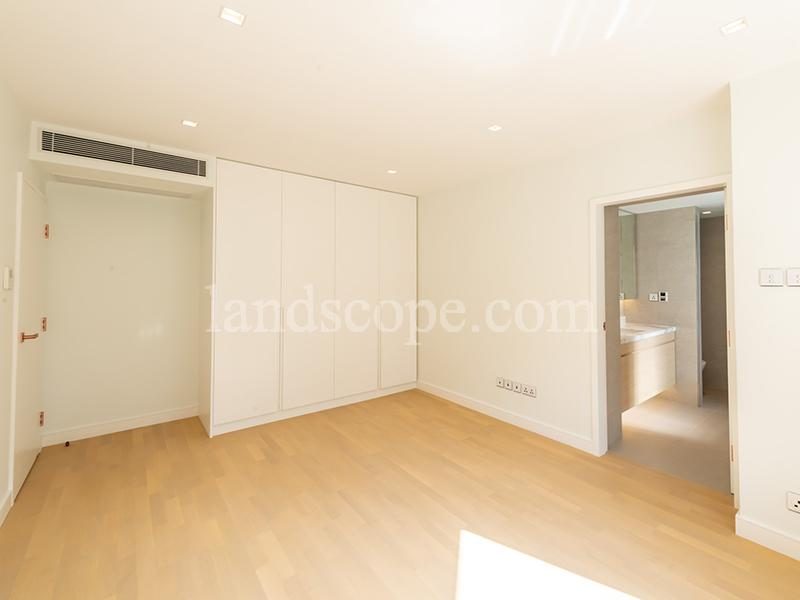 photo 7 — Estoril Court, Midlevels Central