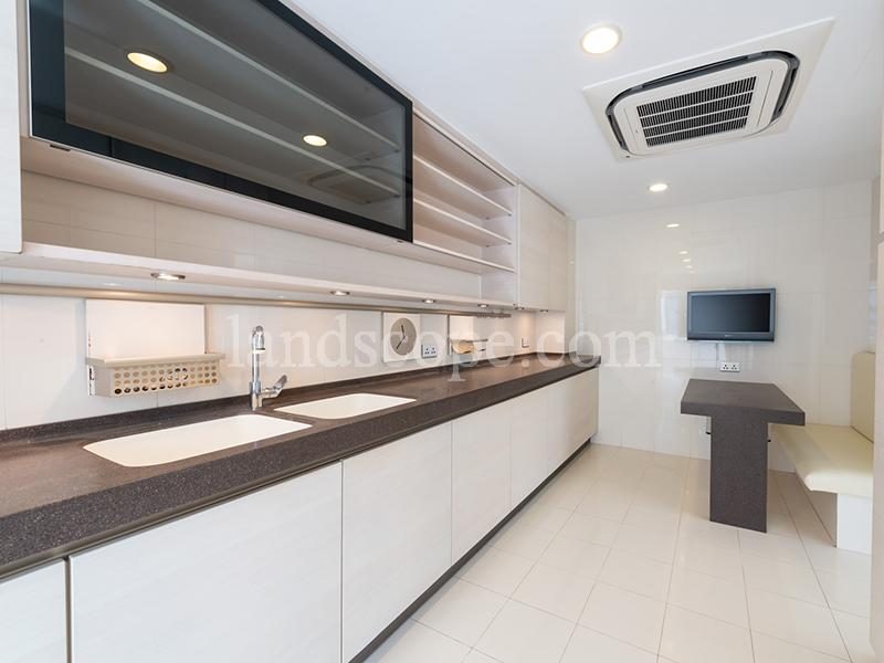 photo 10 — Estoril Court, Midlevels Central