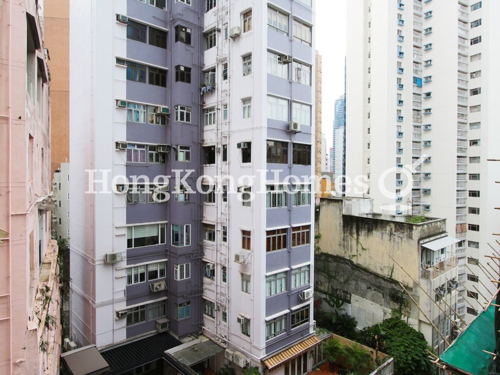 Tim Po Court