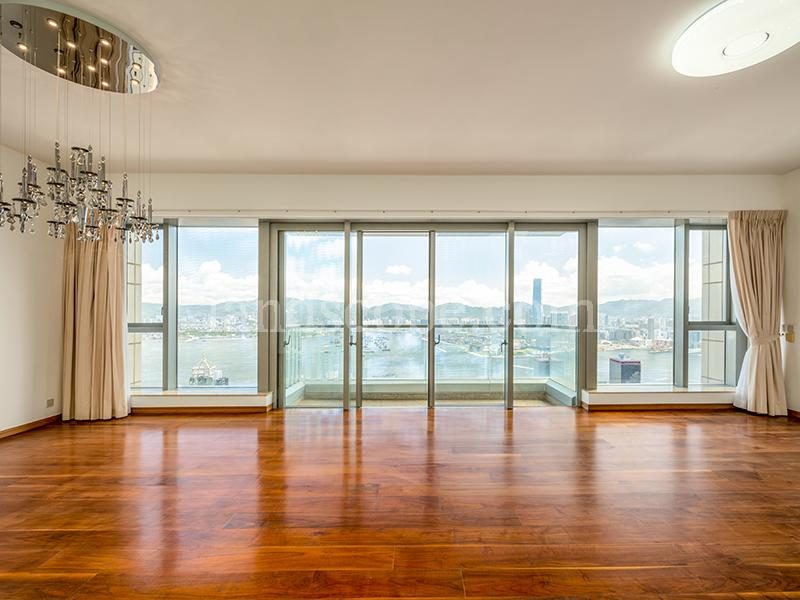 photo 4 — 39 Conduit Road, Midlevels West