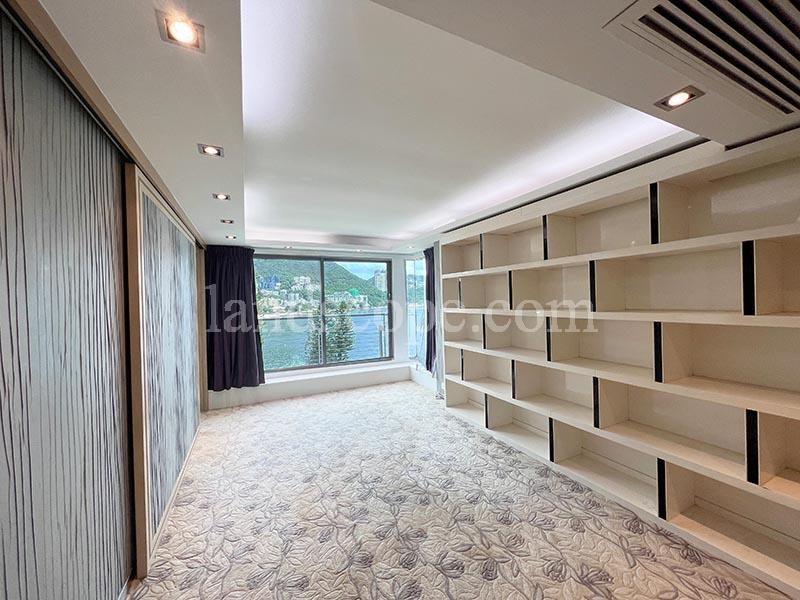 photo 9 — 56 Repulse Bay Road, Repulse Bay