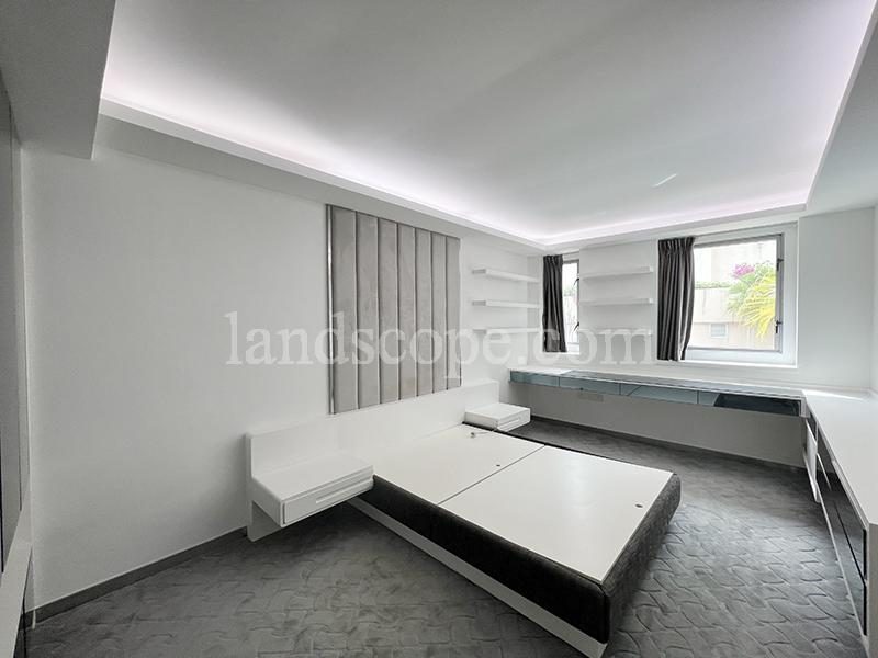 photo 10 — 56 Repulse Bay Road, Repulse Bay