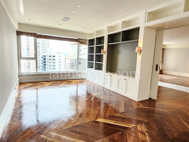 photo 8 — Grenville House, Midlevels Central
