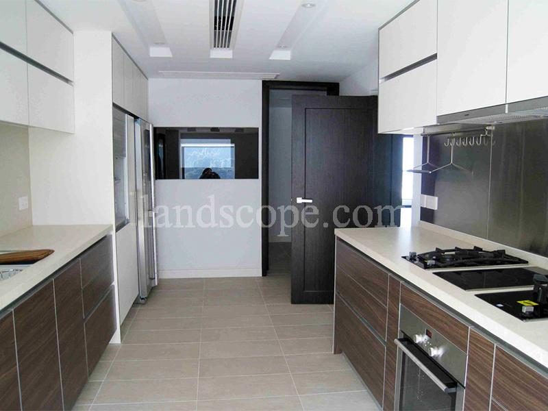 photo 11 — Estoril Court, Midlevels Central