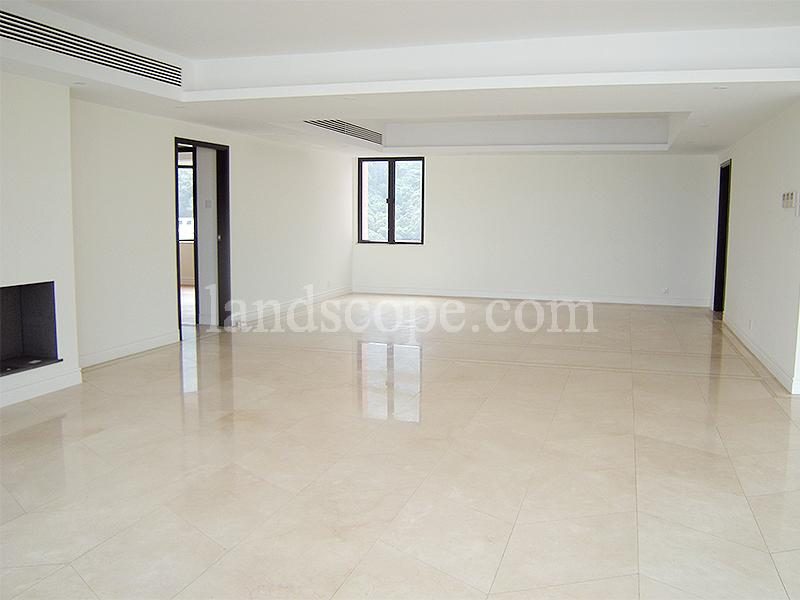 photo 4 — Estoril Court, Midlevels Central