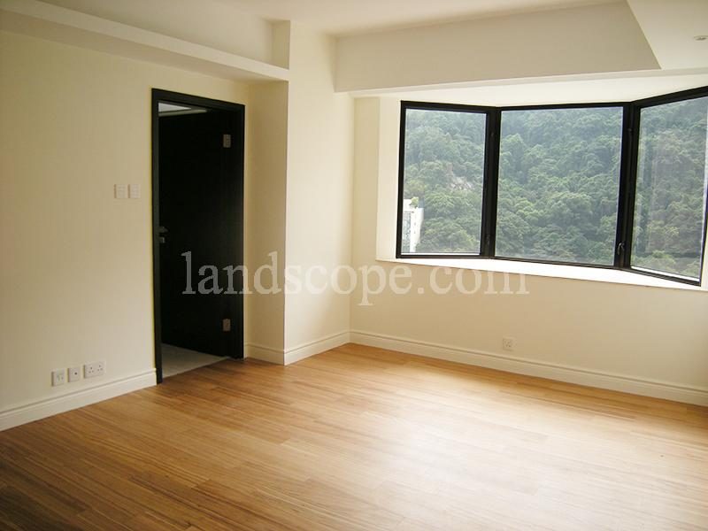 photo 7 — Estoril Court, Midlevels Central