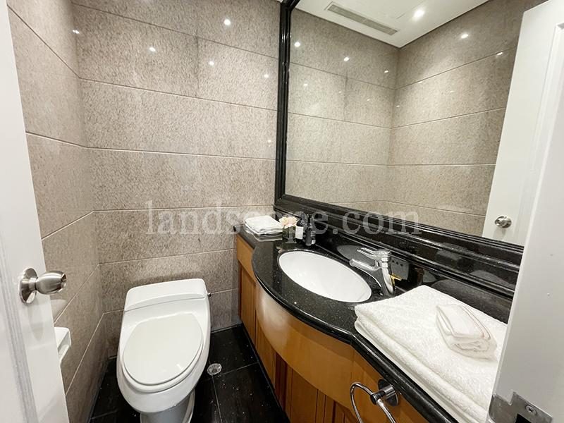 photo 11 — The Harbourview, Midlevels Central