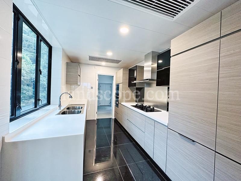 photo 12 — The Harbourview, Midlevels Central