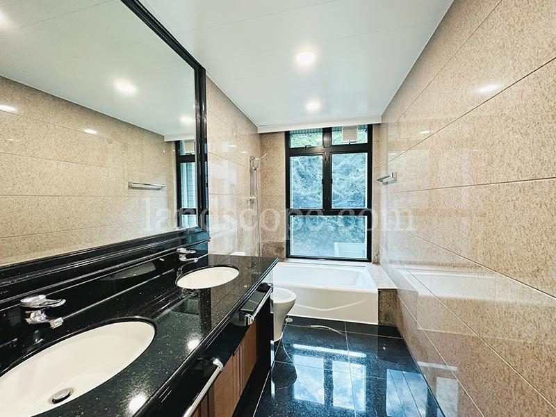 photo 10 — The Harbourview, Midlevels Central