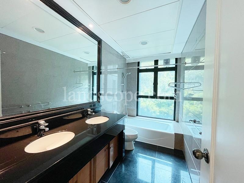 photo 7 — The Harbourview, Midlevels Central