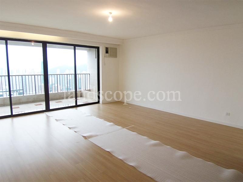photo 3 — Evergreen Villa, Midlevels East