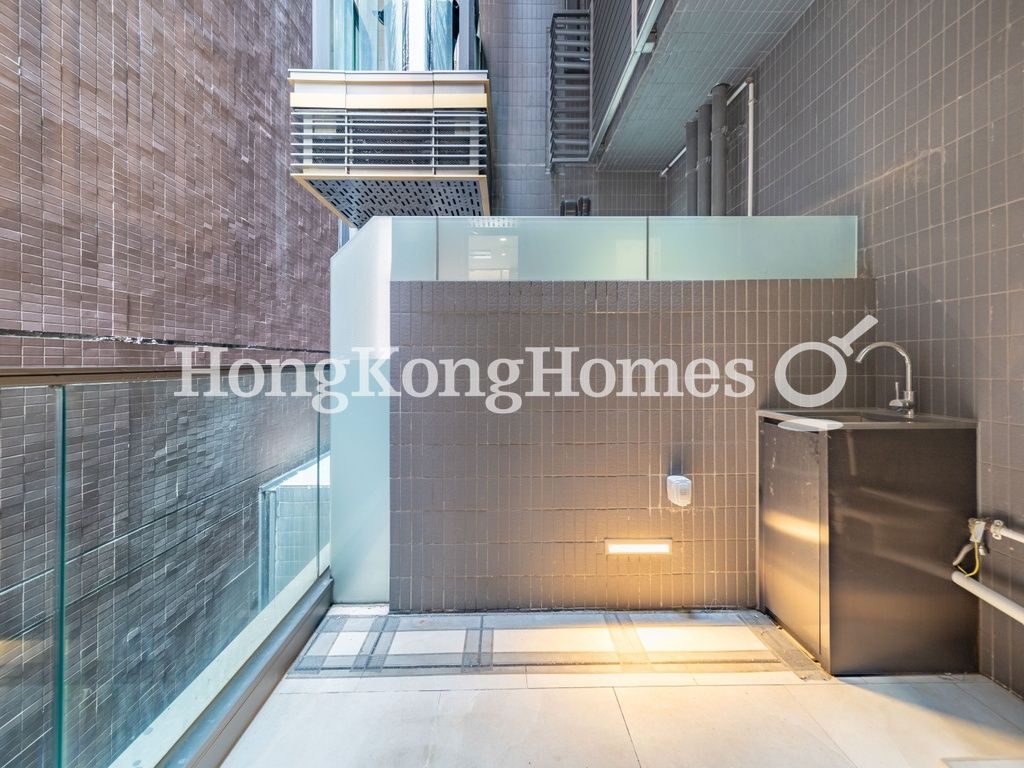 Terrace off Ensuite Bathroom — Caine Hill, Mid-levels West