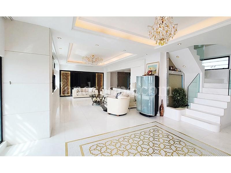 photo 3 — 37 Repulse Bay Road, Repulse Bay
