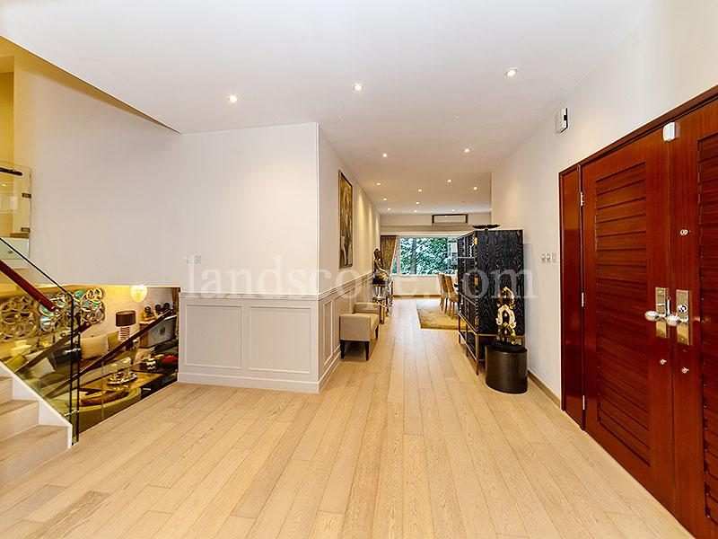 photo 2 — Woodland Heights, Midlevels East