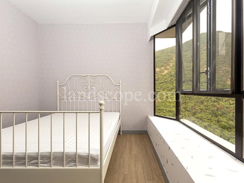 photo 9 — Repulse Bay Heights, Repulse Bay