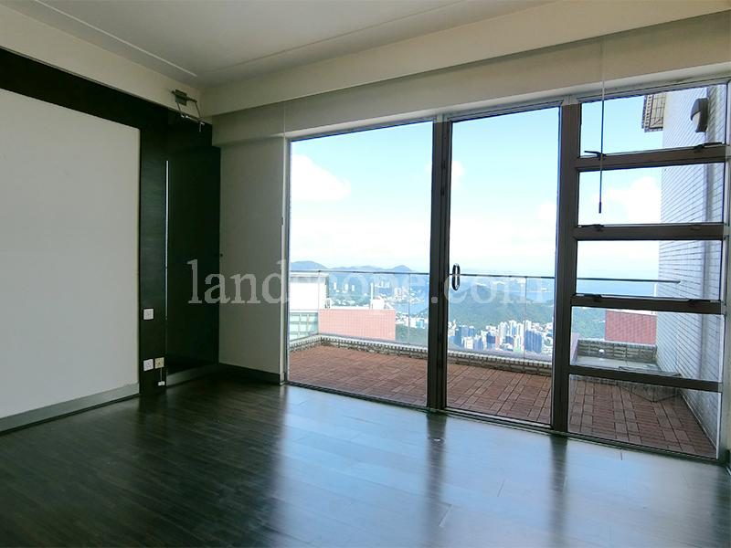 photo 5 — Sunshine Villa, The Peak