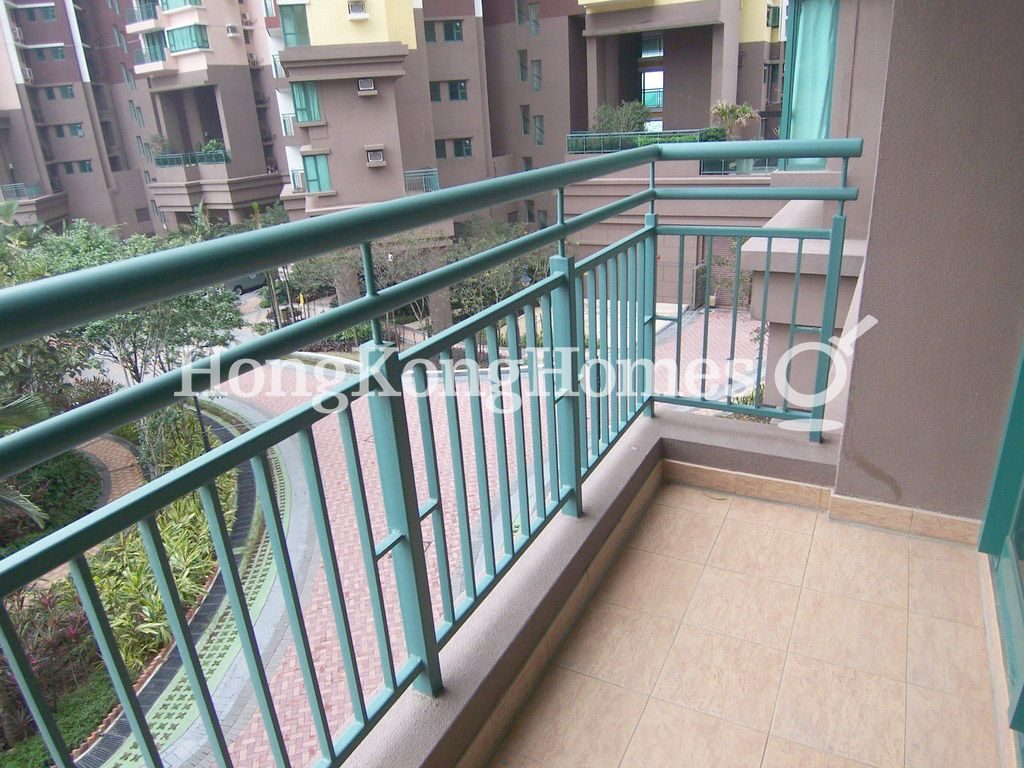 Balcony — Phase13 - Chianti - Block 02 - The Barion, Discovery Bay