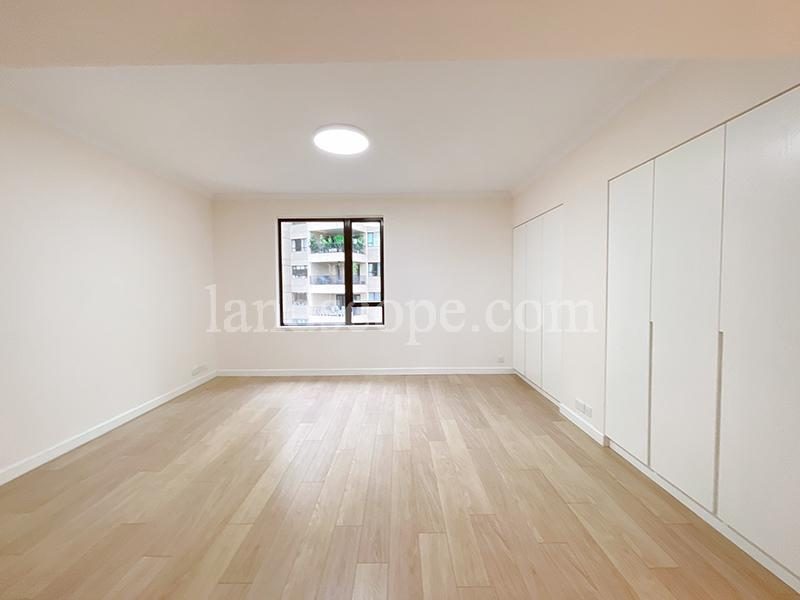photo 4 — Chung Tak Mansion, Midlevels Central