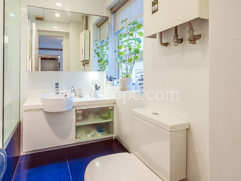 photo 11 — Yale Lodge, Midlevels Central