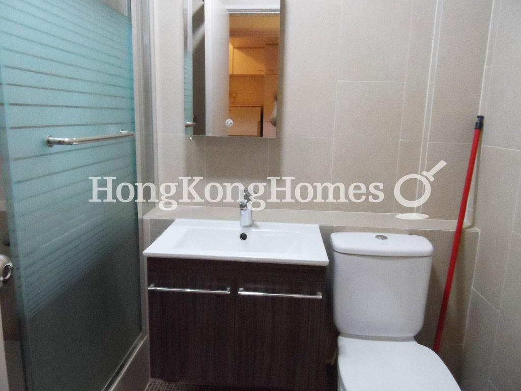 Guest Bathroom — Euston Court - Block 01, Mid-levels West