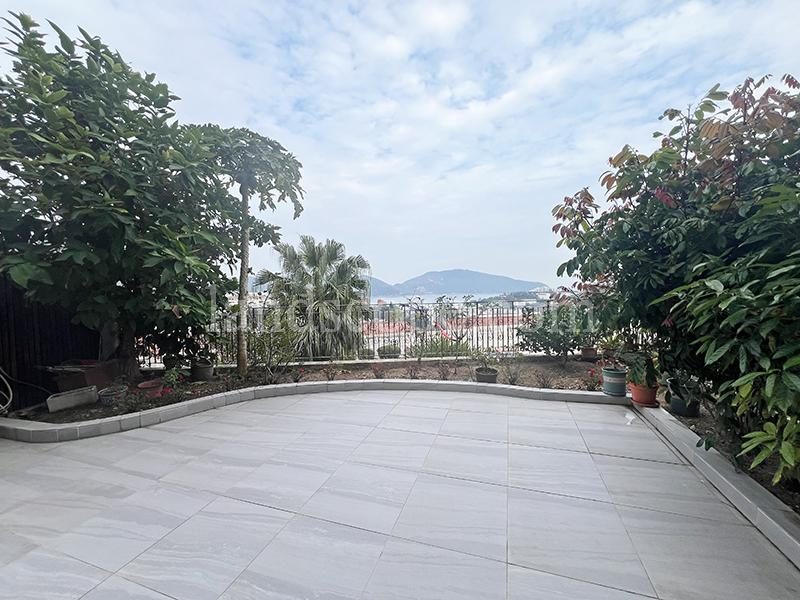 photo 2 — Hillgrove, Chung Hom Kok