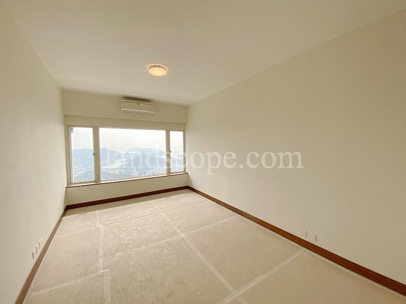 photo 7 — Mountain Lodge, The Peak