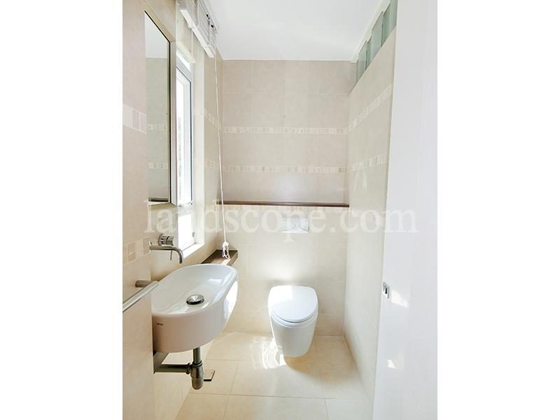 photo 12 — 47A Stubbs Road, Midlevels East