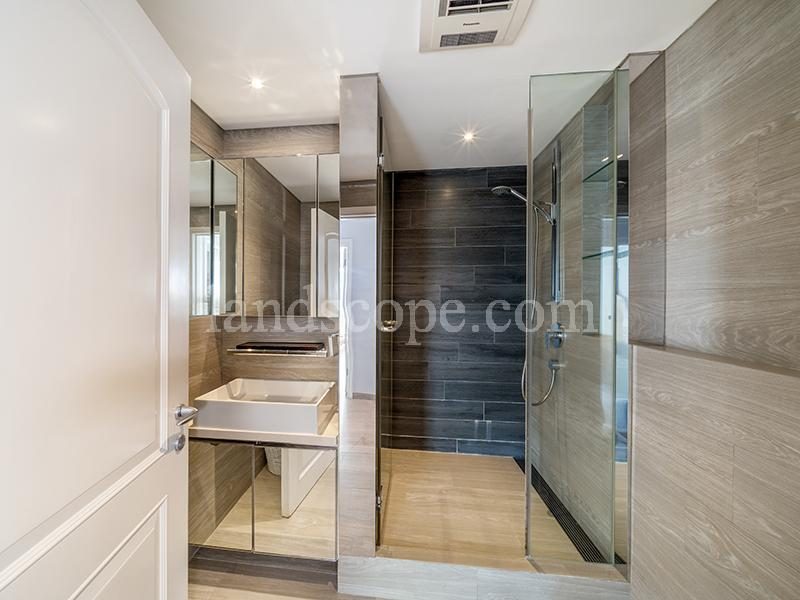 photo 9 — Guildford Court, The Peak