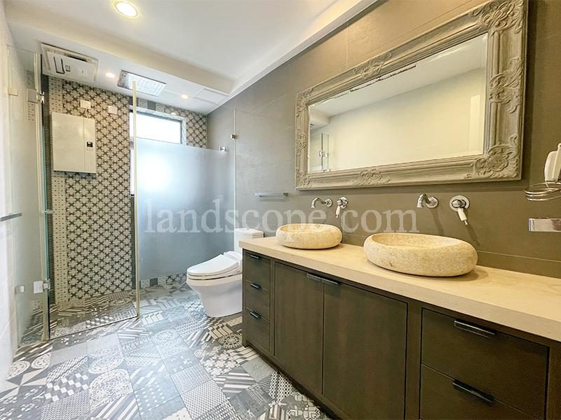 photo 11 — Villa Veneto, Midlevels West