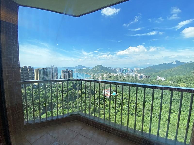 photo 2 — The Brentwood, Repulse Bay