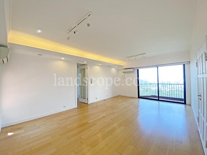 photo 3 — The Brentwood, Repulse Bay