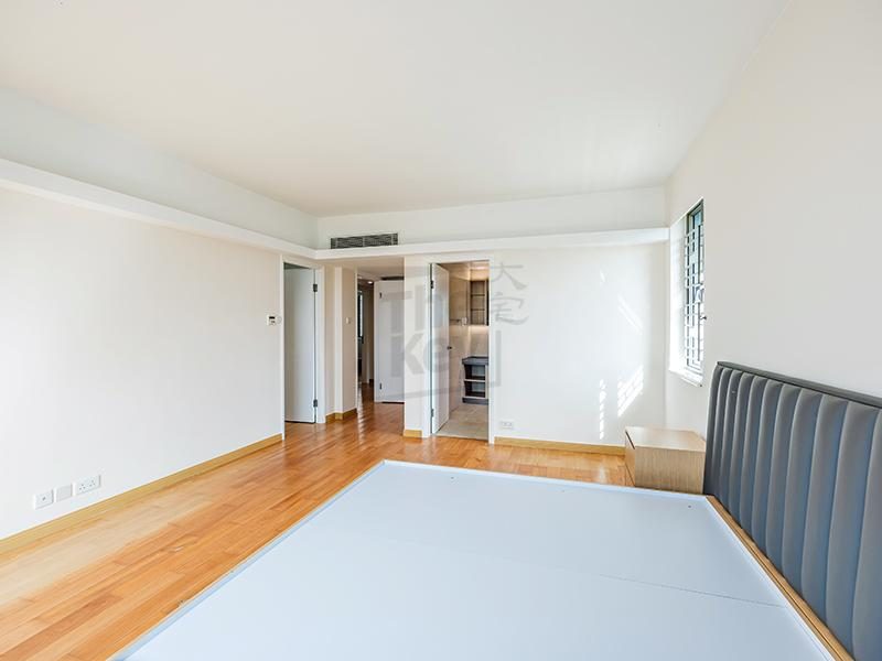 photo 7 — Piccadilly Mansion, Midlevels West
