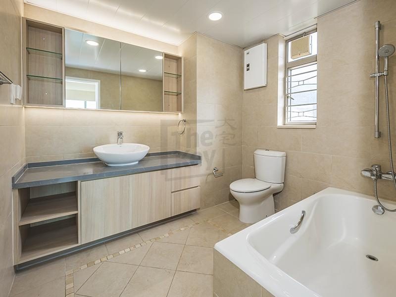 photo 9 — Piccadilly Mansion, Midlevels West