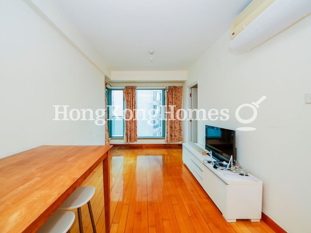 Living and Dining Room — Queen's Terrace - Tower 02, Sheung Wan