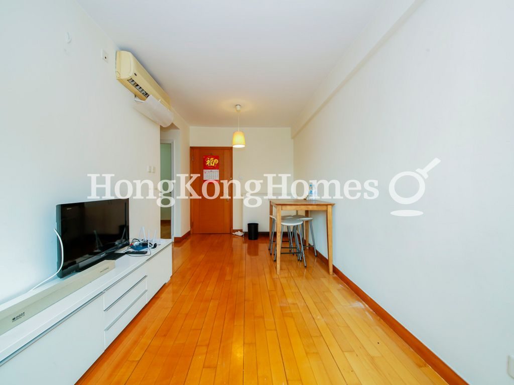 Living and Dining Room — Queen's Terrace - Tower 02, Sheung Wan