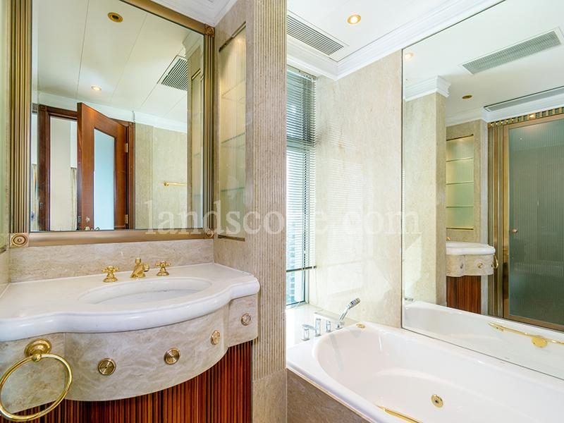 photo 3 — Regence Royale, Midlevels Central