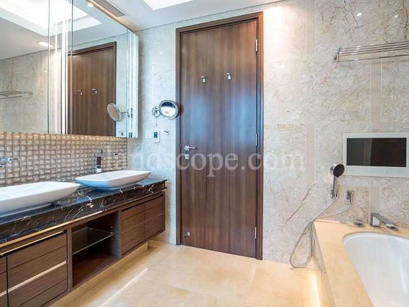 photo 6 — 55 Conduit Road, Midlevels West
