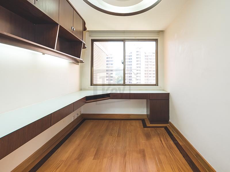 photo 12 — Hong Kong Parkview - Tower 18, Repulse Bay
