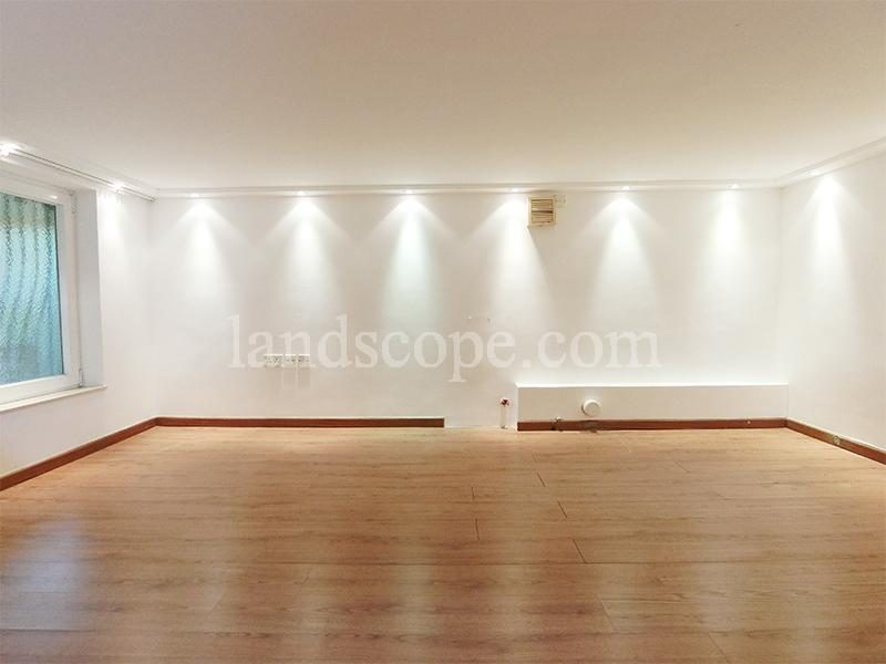 photo 14 — Ventura Villa, Chung Hom Kok