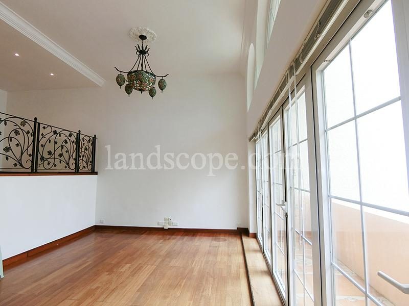 photo 6 — Ventura Villa, Chung Hom Kok