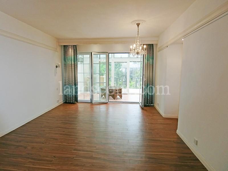 photo 8 — Ventura Villa, Chung Hom Kok