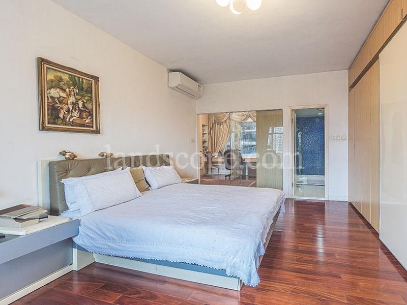 photo 10 — Villa Veneto, Midlevels West